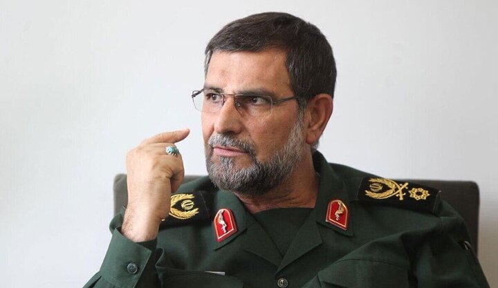 سردار تنگسیری: عبور هر شناوری از تنگه هرمز مستلزم هماهنگی کامل با حاکمیت دریایی ایران است