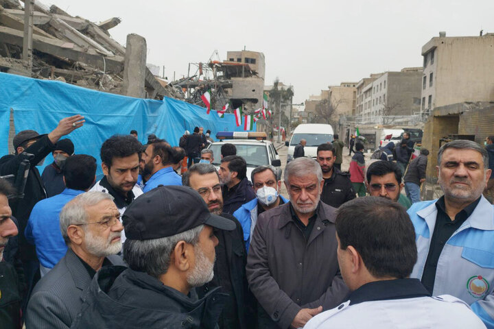 بازدید اعضای کمیسیون شوراها و امور داخلی کشور از برخی ابنیه و تاسیسات آسیب دیده شهر تهران