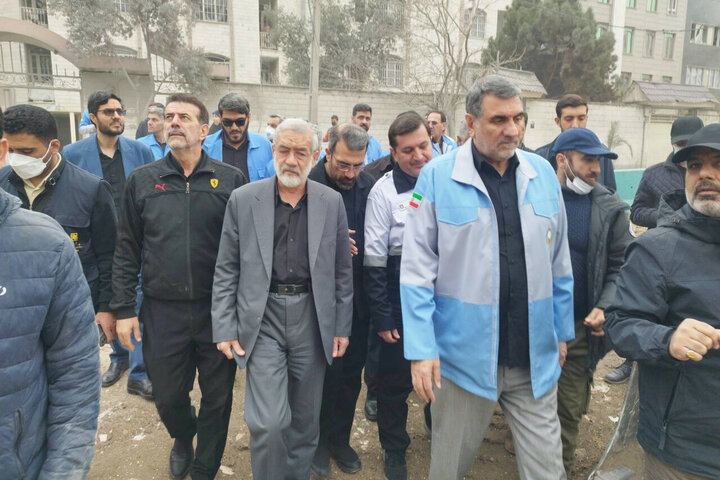بازدید اعضای کمیسیون شوراها و امور داخلی کشور از برخی ابنیه و تاسیسات آسیب دیده شهر تهران