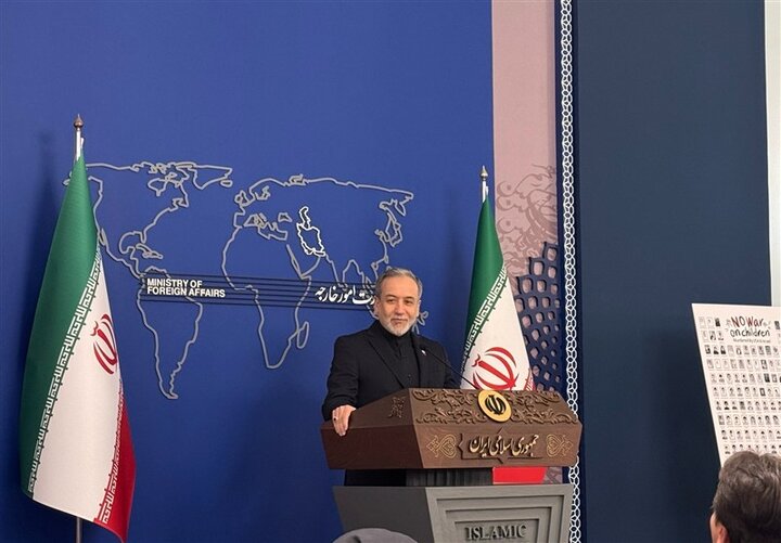 عراقچی: ایران در بی‌نظیرترین سال تاریخ خود، به مقاومت غرورآمیز خود در جنگ ادامه می‌دهد