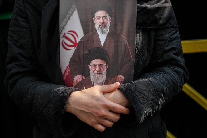 تشییع شهیدان لاریجانی، سلیمانی و شهدای ناو دنا در تهران