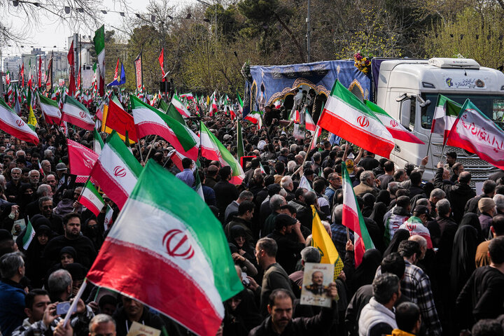 تشییع شهیدان لاریجانی، سلیمانی و شهدای ناو دنا در تهران