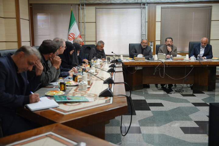 نشست مجمع نمایندگان استان تهران با وزرای صمت و کار