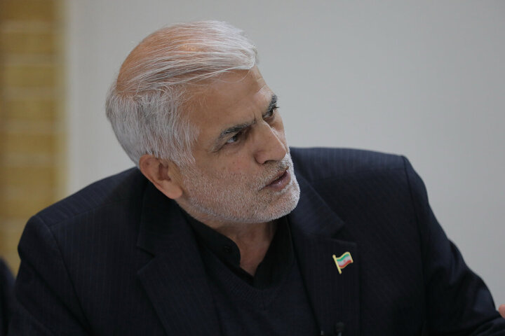 نشست مشترک مجمع نمایندگان تهران با وزیر تعاون، کار و رفاه اجتماعی