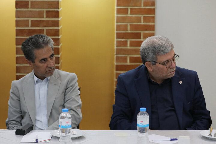 نشست مشترک مجمع نمایندگان تهران با وزیر تعاون، کار و رفاه اجتماعی