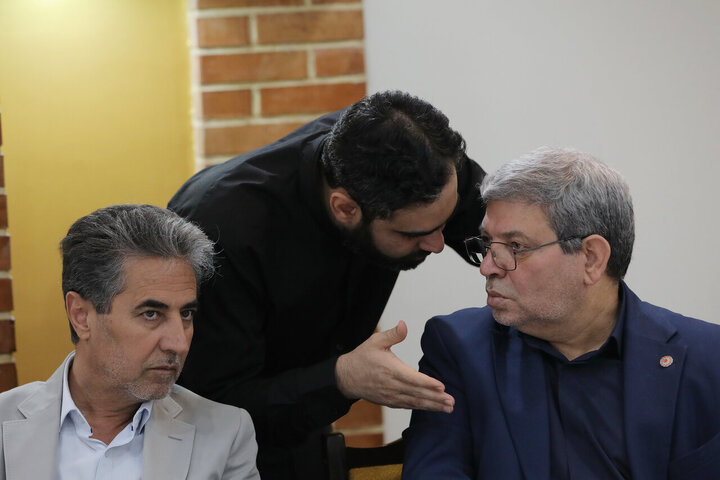 نشست مشترک مجمع نمایندگان تهران با وزیر تعاون، کار و رفاه اجتماعی