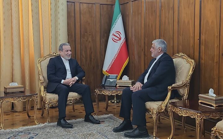 تاکید عراقچی بر لزوم پایبندی آمریکا به تعهداتش درباره آتش‌بس در لبنان
