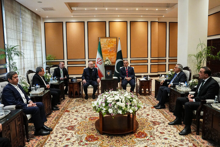 دیدار نخست وزیر پاکستان با دکتر قالیباف