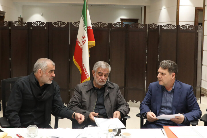 نشست مشترک کمیسیون شوراها با اعضای هیات نظارت بر انتخابات کشور