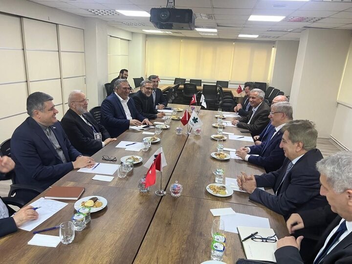 دیدار هیات پارلمانی ایران با«داوود اوغلو»