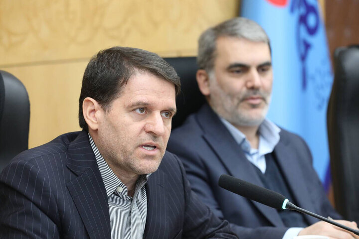 نشست فراکسیون نظارت بر صنعت نفت، گاز و پتروشیمی برای بررسی خسارات