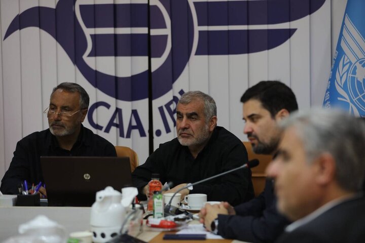 بازدید نایب رئیس مجلس و اعضای کمیسیون عمران از فرودگاه مهرآباد