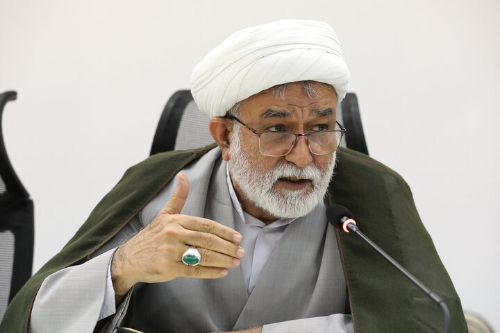 نشست اعضای هیات رئیسه و روسای کمیسیون های مجلس با رئیس بانک مرکزی