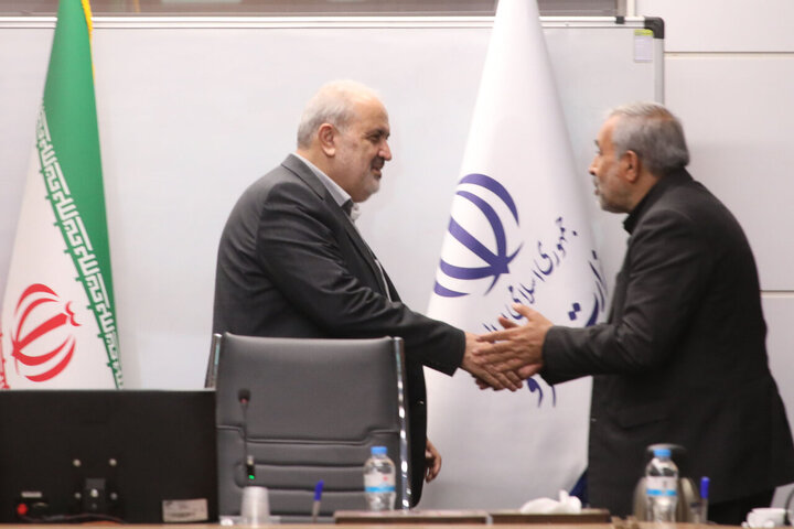 نشست مجمع نمایندگان استان تهران با وزیر نیرو