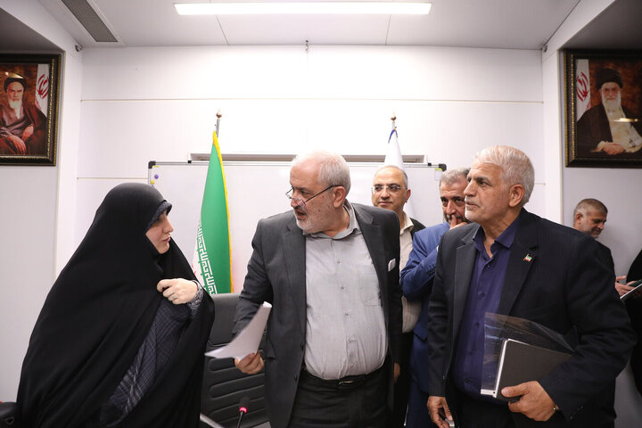 نشست مجمع نمایندگان استان تهران با وزیر نیرو