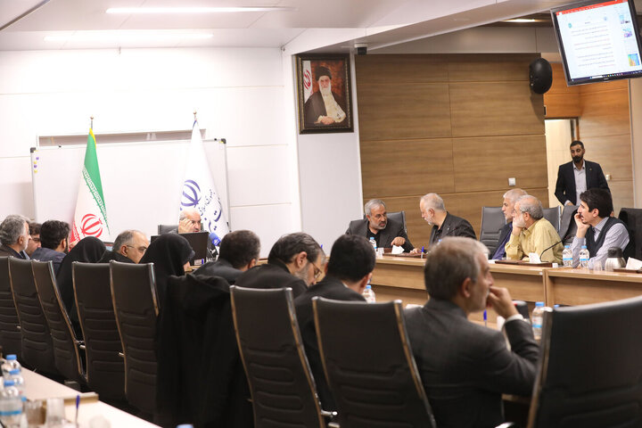 نشست مجمع نمایندگان استان تهران با وزیر نیرو
