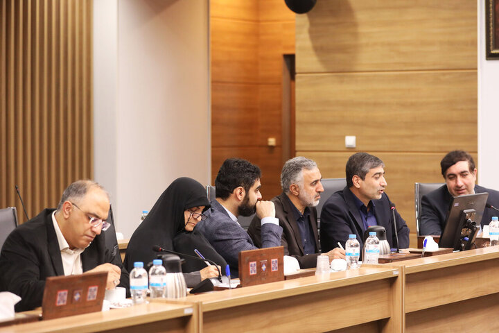 نشست مجمع نمایندگان استان تهران با وزیر نیرو