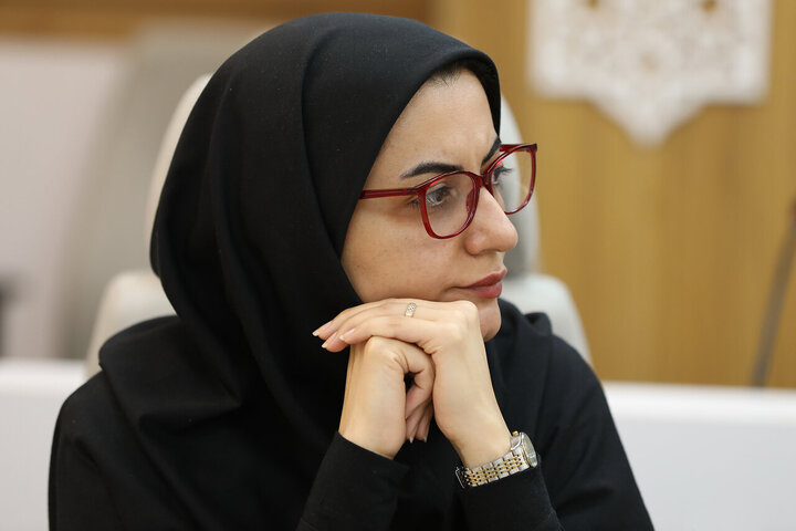نشست اعضای هیات رئیسه و روسای کمیسیون های مجلس با وزیر بهداشت و درمان