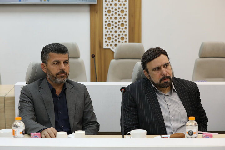 نشست مشترک اعضای هیات رئیسه و روسای کمیسیون های مجلس با وزیر نیرو