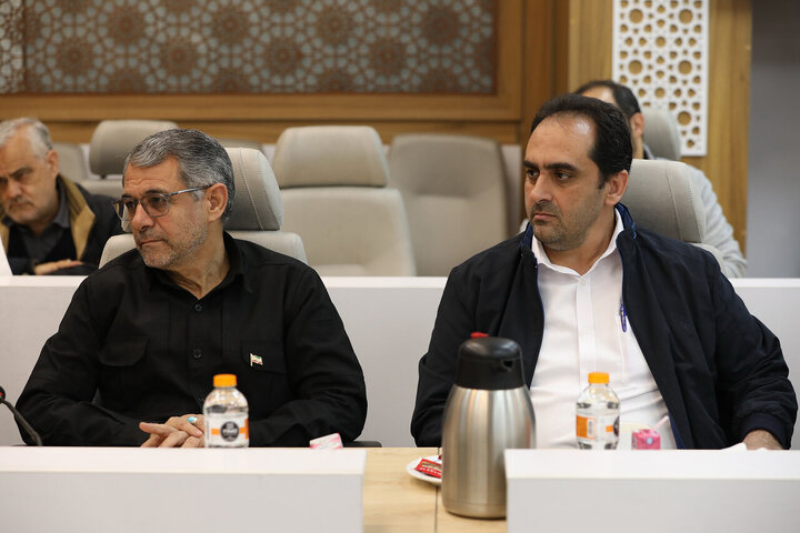 نشست مشترک اعضای هیات رئیسه و روسای کمیسیون های مجلس با وزیر نیرو