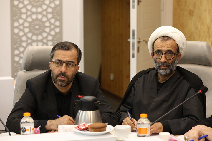نشست مشترک اعضای هیات رئیسه و روسای کمیسیون های مجلس با وزیر نیرو