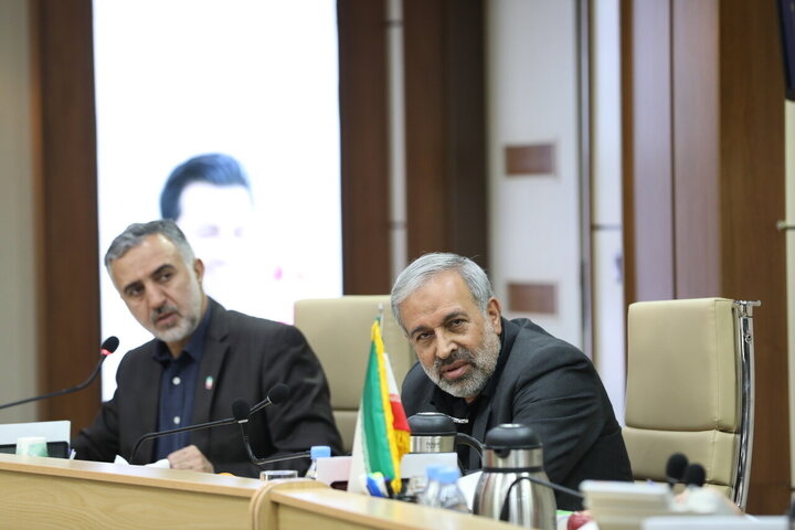 نشست مجمع نمایندگان استان تهران مجلس با وزیر بهداشت