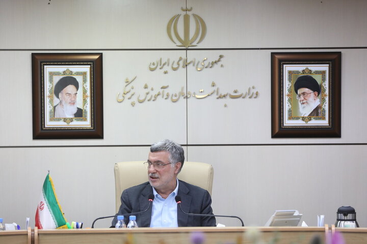 نشست مجمع نمایندگان استان تهران مجلس با وزیر بهداشت