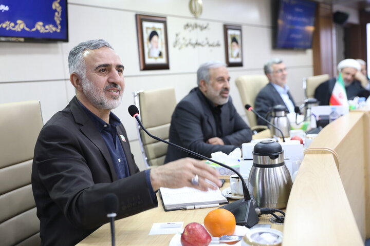 نشست مجمع نمایندگان استان تهران مجلس با وزیر بهداشت