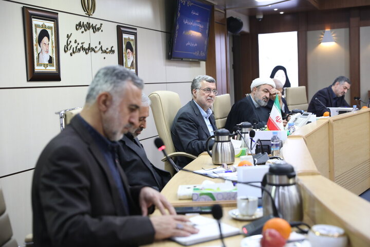نشست مجمع نمایندگان استان تهران مجلس با وزیر بهداشت