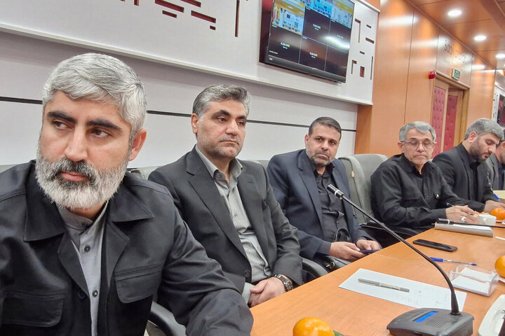 نشست هم‌اندیشی مسائل روز جامعه با حضور نایب‌رئیس مجلس