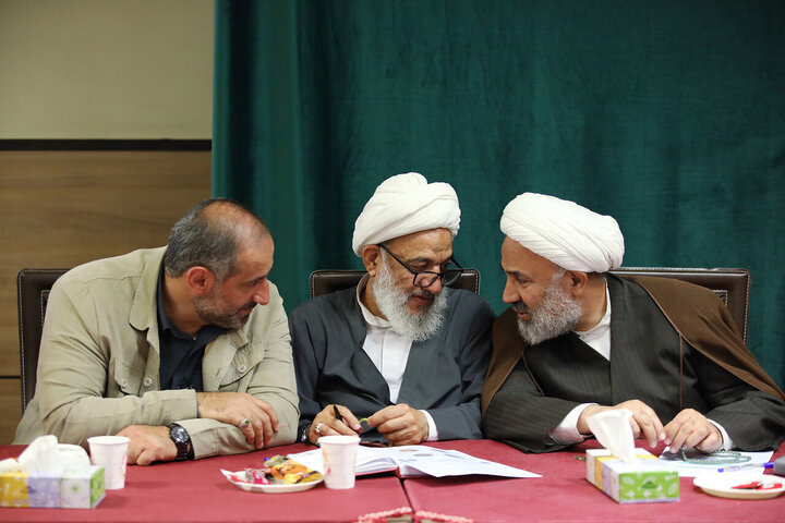 نشست مشترک هیات رئیسه و روسای کمیسیون های مجلس با رئیس بنیاد شهید و امور ایثارگران
