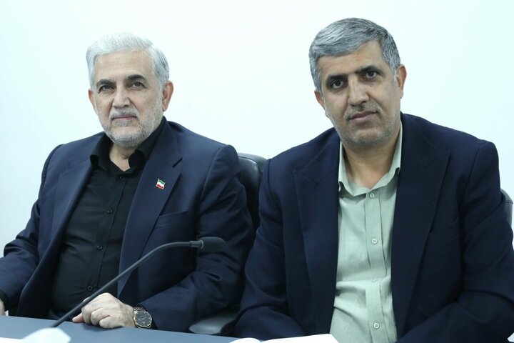 نشست فراکسیون فرهنگیان مجلس با وزیر آموزش و پرورش