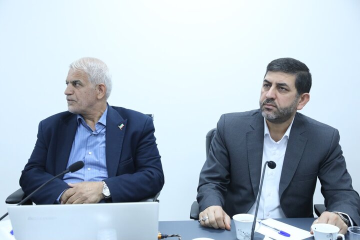 نشست فراکسیون فرهنگیان مجلس با وزیر آموزش و پرورش