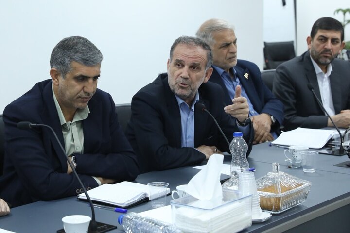 نشست فراکسیون فرهنگیان مجلس با وزیر آموزش و پرورش