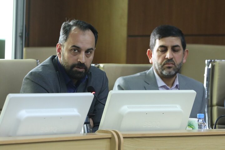 نشست کمیسیون اصل نود با وزیر بهداشت