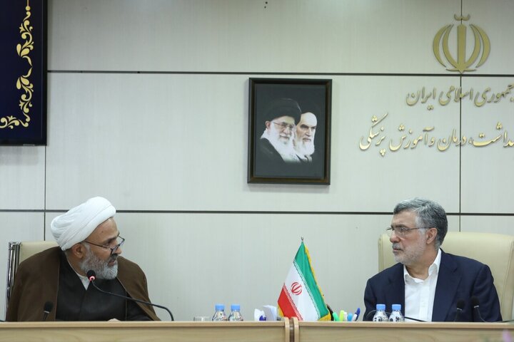 نشست کمیسیون اصل نود با وزیر بهداشت