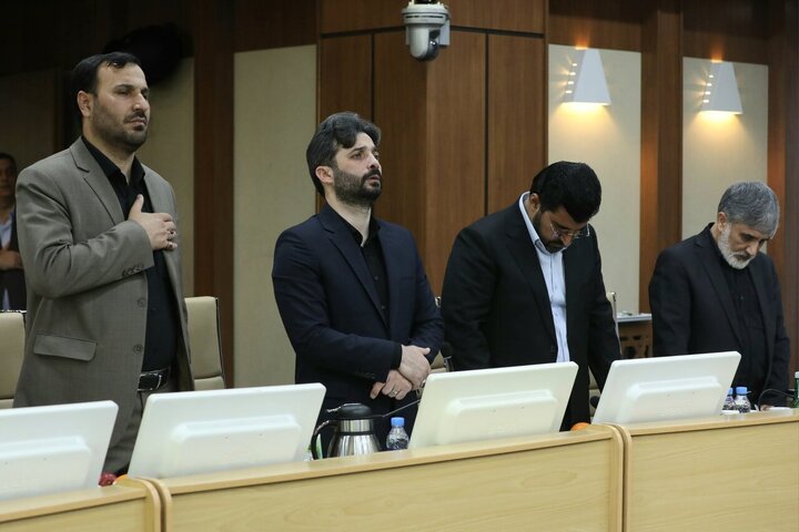نشست کمیسیون اصل نود با وزیر بهداشت