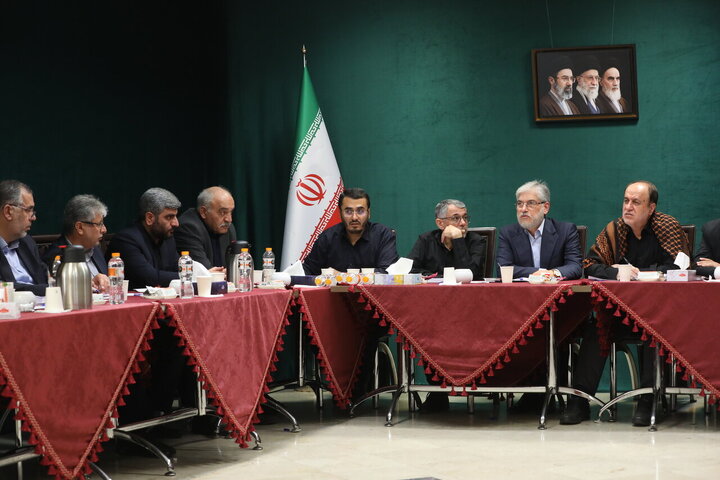نشست هیئت رئیسه مجلس و اعضای کمیسیون آموزش با وزیر علوم