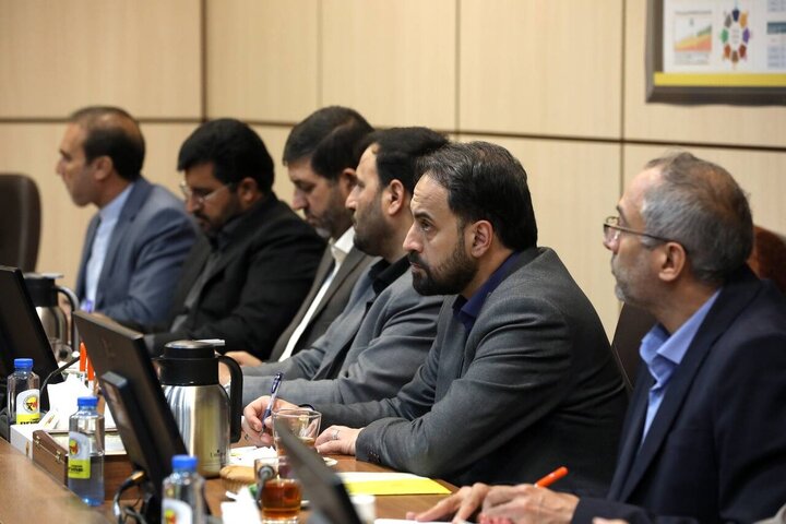 نشست کمیسیون اصل نود با وزیر نیرو