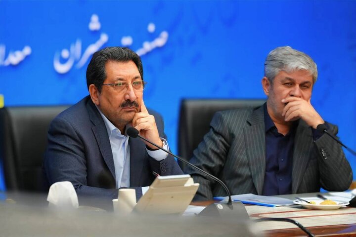 نشست کمیسیون برنامه و بودجه و محاسبات با وزیر صمت