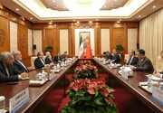 وزیر خارجه چین: جنگ آمریکا و اسرائیل علیه ایران نامشروع و غیرقانونی است