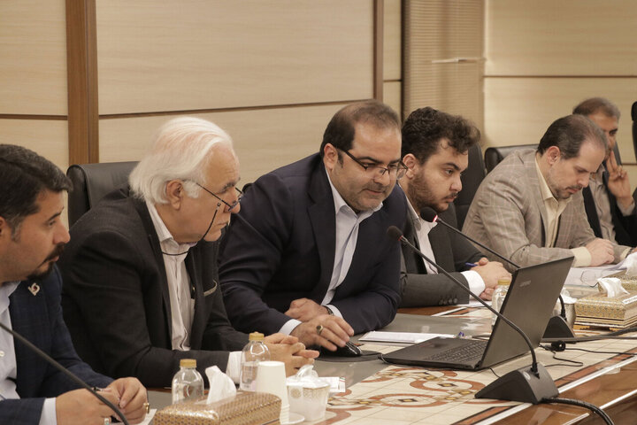نشست کمیسیون انرژی مجلس با وزیر صمت