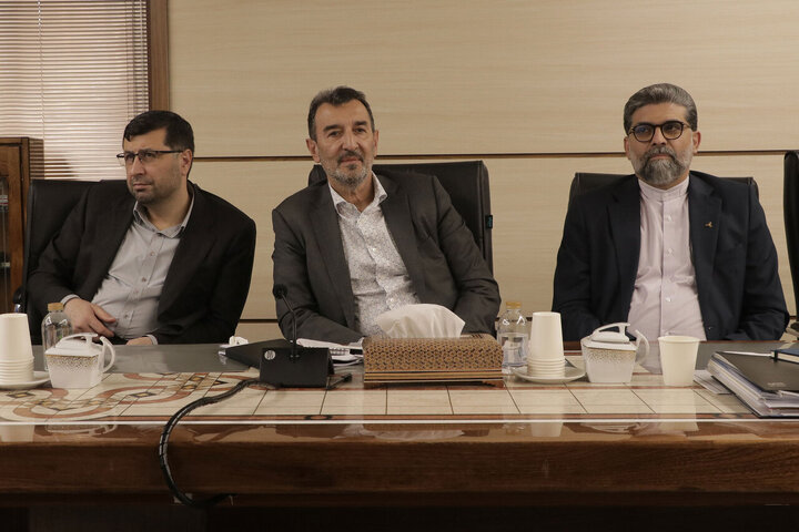 نشست کمیسیون انرژی مجلس با وزیر صمت