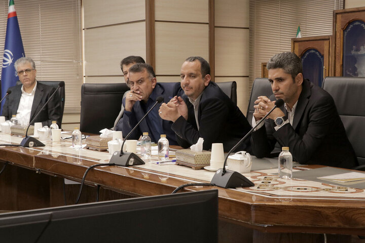 نشست کمیسیون انرژی مجلس با وزیر صمت