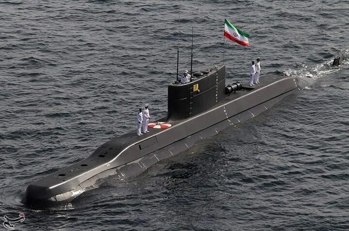 امیر ایرانی: زیردریایی‌های سبک نداجا در تنگه هرمز برای مقابله با ناوهای دشمن مستقر شدند