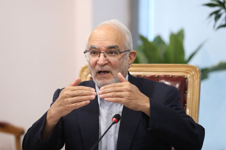 نشست کمیسیون ویژه جهش و رونق تولید با رئیس سازمان بورس و اوراق بهادار