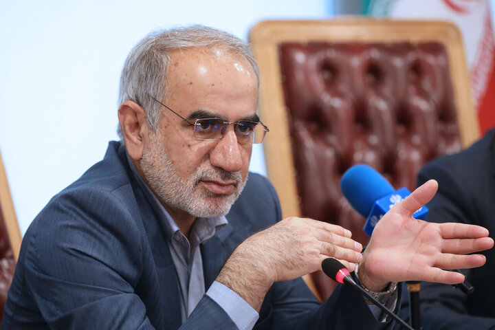نشست کمیسیون ویژه جهش و رونق تولید با رئیس سازمان بورس و اوراق بهادار