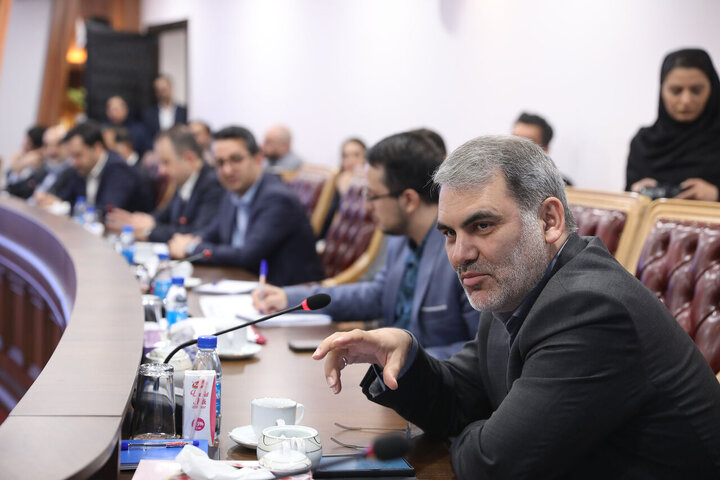 نشست کمیسیون ویژه جهش و رونق تولید با رئیس سازمان بورس و اوراق بهادار