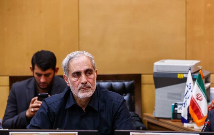 رنجبر: منافع ملت نباید فدای نگاه‌های سطحی، گروهی شود