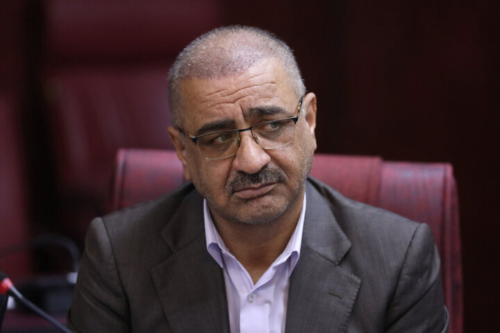 نشست کمیسیون صنایع مجلس با وزیر اقتصاد